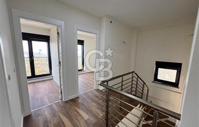 BURSA MUDANYA GÖYNÜKLÜ'de DENİZ MANZARALI SATILIK VİLLA ve ARAZİ