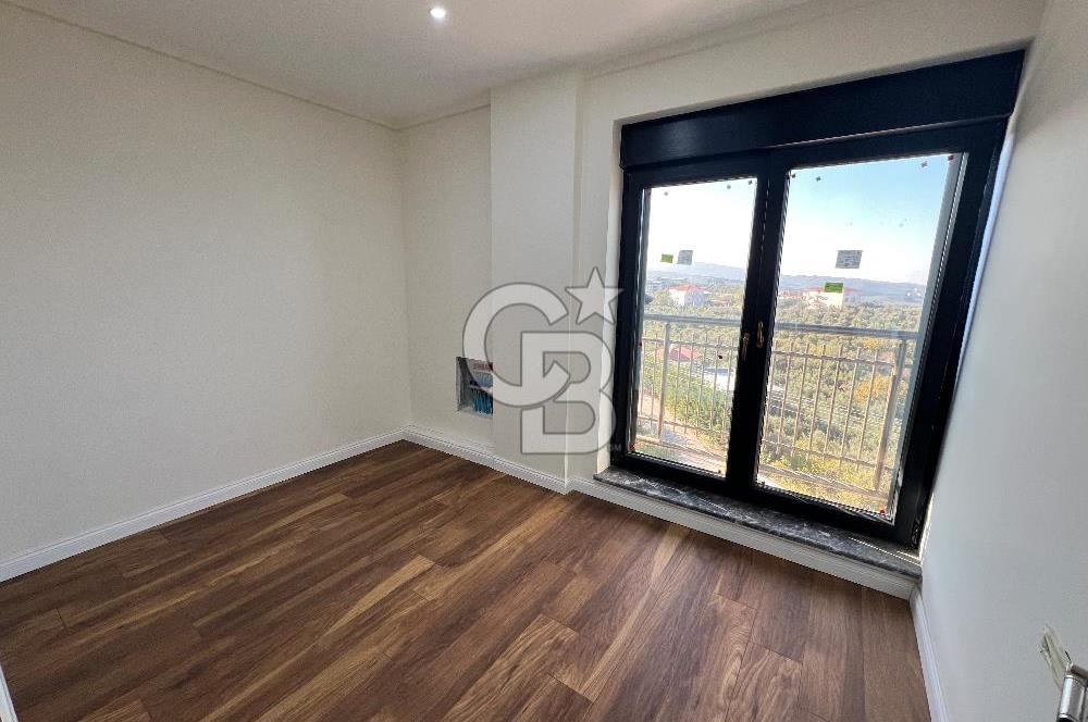 BURSA MUDANYA GÖYNÜKLÜ'de DENİZ MANZARALI SATILIK VİLLA ve ARAZİ