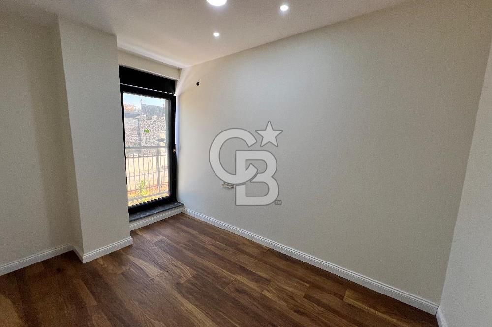 BURSA MUDANYA GÖYNÜKLÜ'de DENİZ MANZARALI SATILIK VİLLA ve ARAZİ