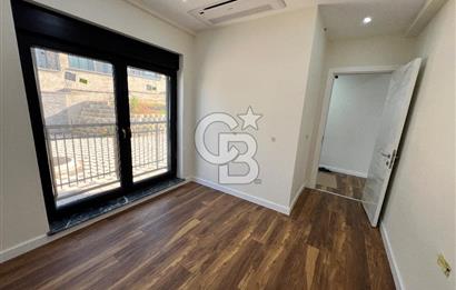 BURSA MUDANYA GÖYNÜKLÜ'de DENİZ MANZARALI SATILIK VİLLA ve ARAZİ