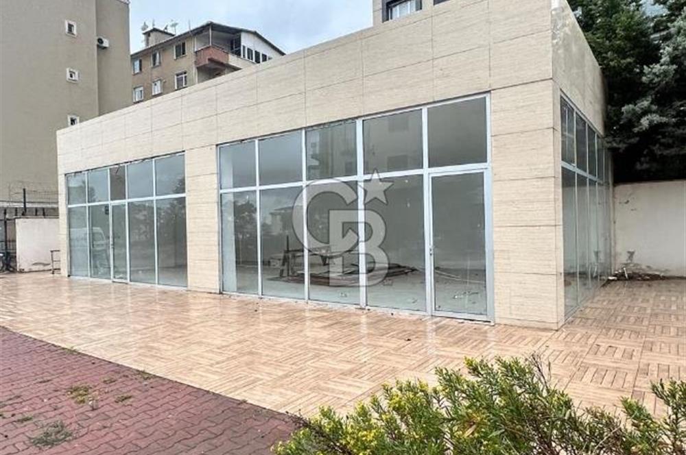 Kartal Karlıktepe'de Depolu bağımsız ruhsatlı 350 m2 Dükkan