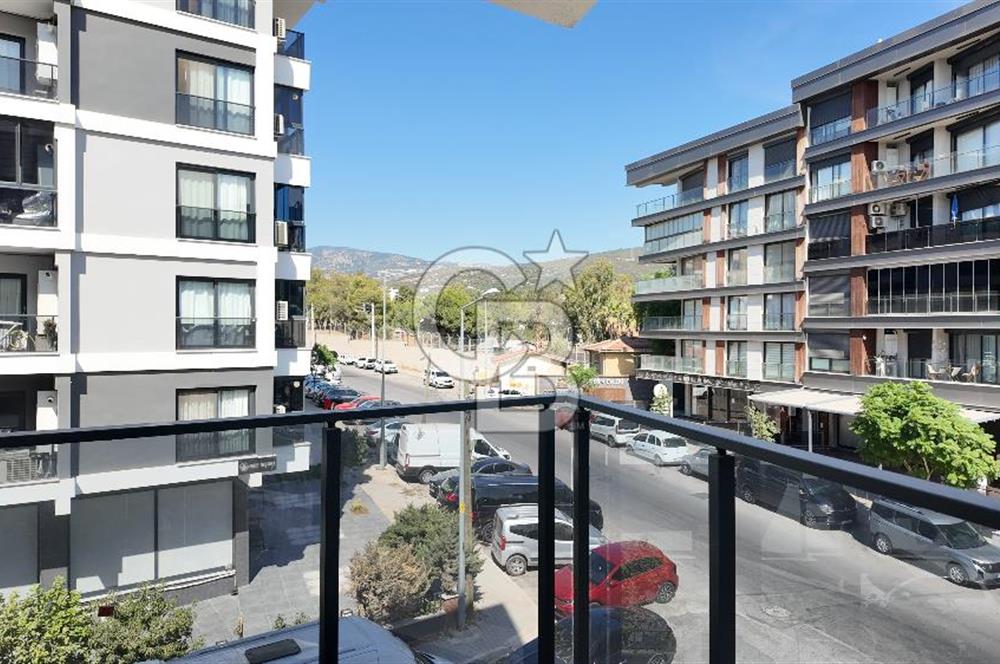 Bornova, Erzene Mah., Merkezi Lokasyon, Satılık 2+1 Daire