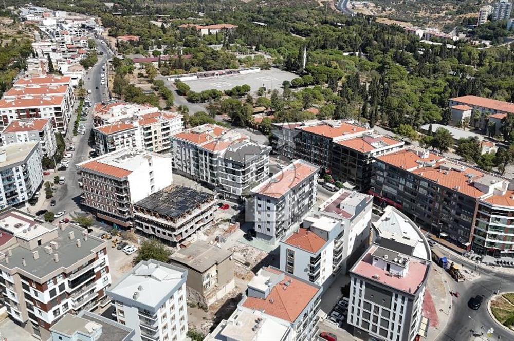 Bornova, Erzene Mah., Merkezi Lokasyon, Satılık 2+1 Daire