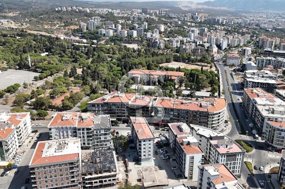 Bornova, Erzene Mah., Merkezi Lokasyon, Satılık 2+1 Daire