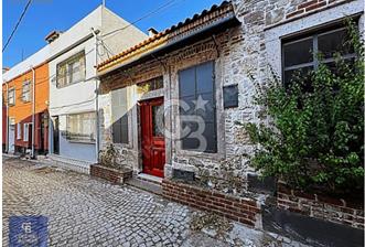 Ayvalık İsmetpaşa'da Restorasyonu Tamamlanmış Satılık Rum Evi