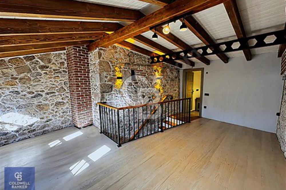 Ayvalık İsmetpaşa'da Restorasyonu Tamamlanmış Satılık Rum Evi