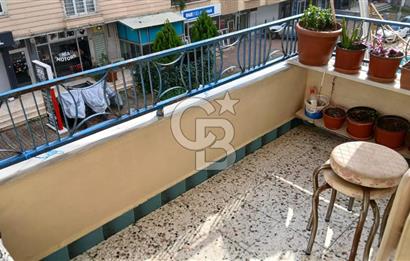 Çayırova Özgürlük Mahallesi Mehmet Akif Ersoy Caddesi'nde belediye çıkan yol üzerinde satılık 2+1 2 kat daire