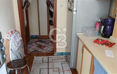 Çayırova Özgürlük Mahallesi Mehmet Akif Ersoy Caddesi'nde belediye çıkan yol üzerinde satılık 2+1 2 kat daire