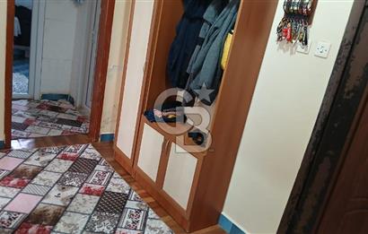 Çayırova Özgürlük Mahallesi Mehmet Akif Ersoy Caddesi'nde belediye çıkan yol üzerinde satılık 2+1 2 kat daire