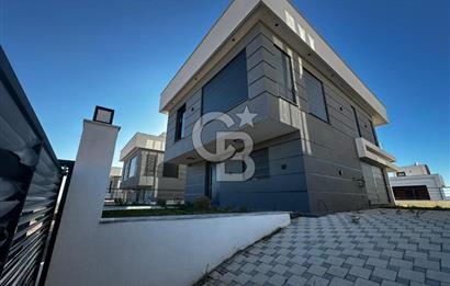 Villakent'in Eşşiz Lokasyonunda Ay Işığı Teras Evlerde Satılık Villa
