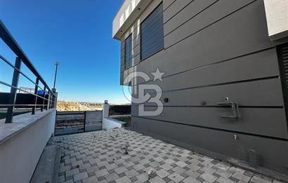 Villakent'in Eşşiz Lokasyonunda Ay Işığı Teras Evlerde Satılık Villa
