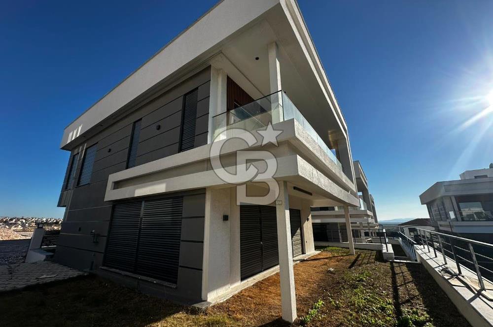 Villakent'in Eşşiz Lokasyonunda Ay Işığı Teras Evlerde Satılık Villa