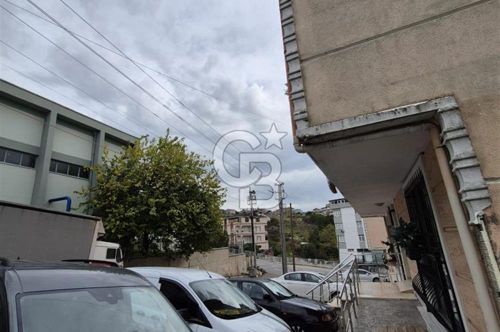 Çayırova Emek Mahallesi'nde su deposunun olduğu sokakta satılık 2+1 Ara kat Güney cepheli dairemiz