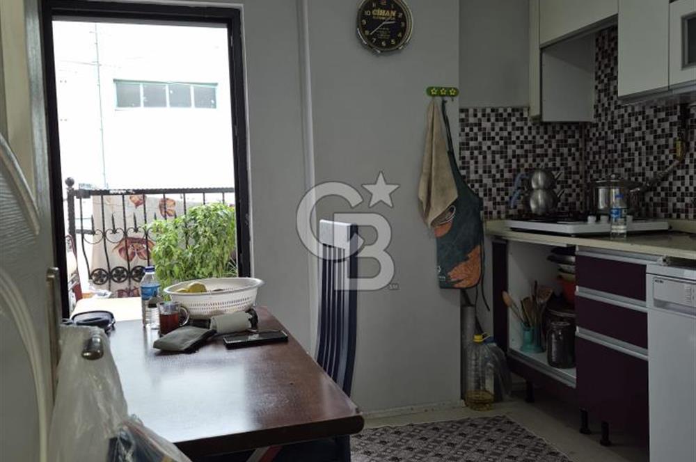 Çayırova Emek Mahallesi'nde su deposunun olduğu sokakta satılık 2+1 Ara kat Güney cepheli dairemiz