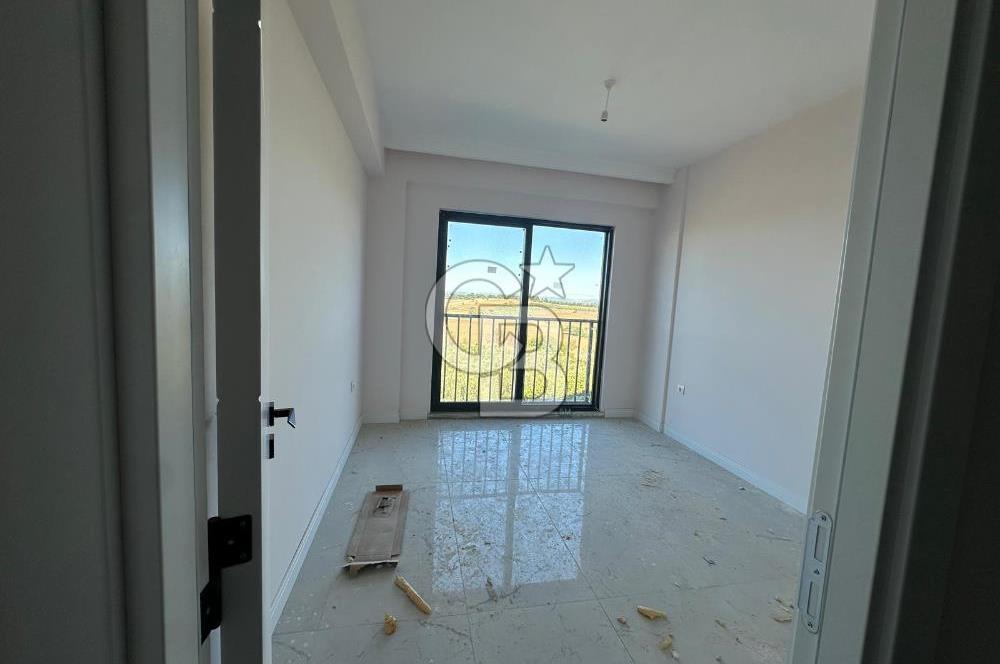 ÇANAKKALE ÇINARLIDA BUTİK SİTEDE SATILIK 4,5+1 VİLLA 