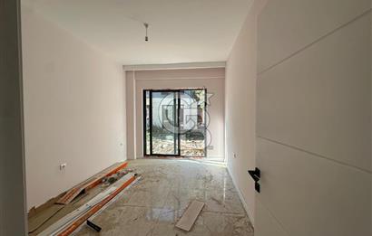 ÇANAKKALE ÇINARLIDA BUTİK SİTEDE SATILIK 4,5+1 VİLLA 