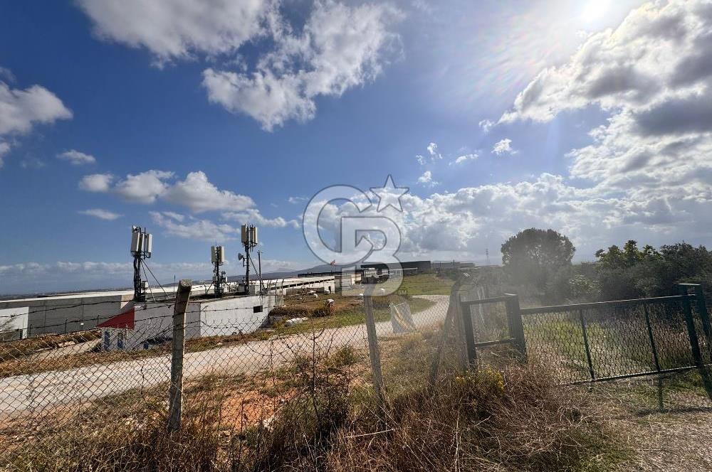 Menderes Bulgurca' da Satılık Yola Cepheli Tarla