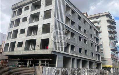 İzmir Karşıyaka 'da Cadde üzeri Satılık 2+1 Lüks Daire