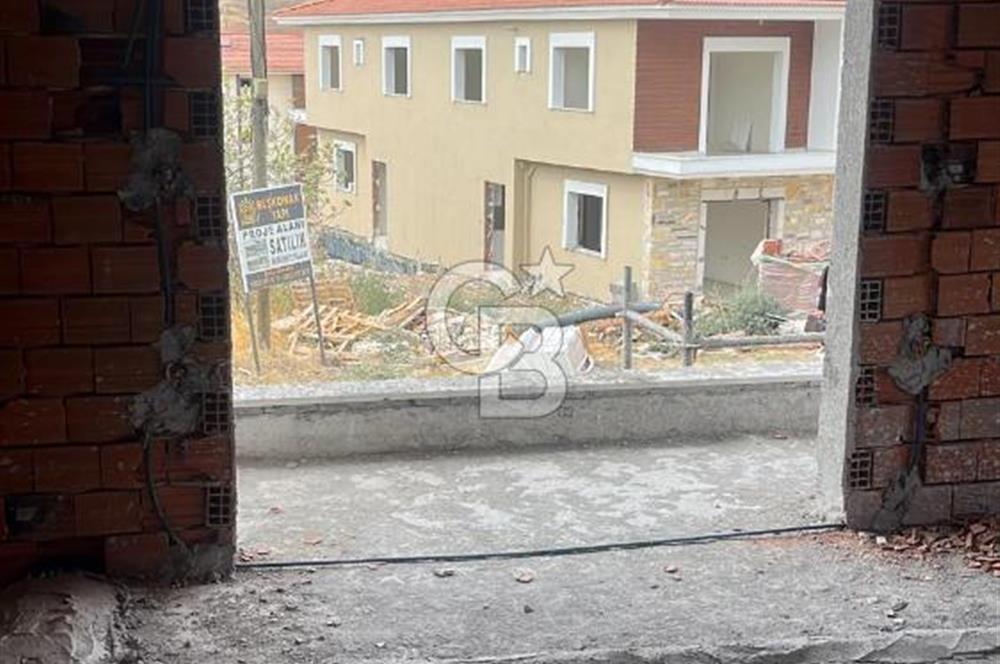 izmir Foça Bağarası'nda Lüks 3+1 Bahçe Dubleks