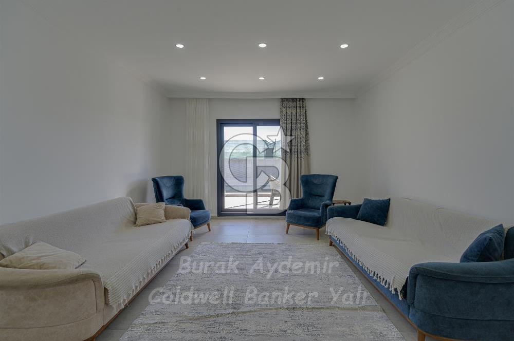 Seferihisar, Camikebir Mah. Satılık 317 m2 Kooperatif Bahçesi veTaş Evi