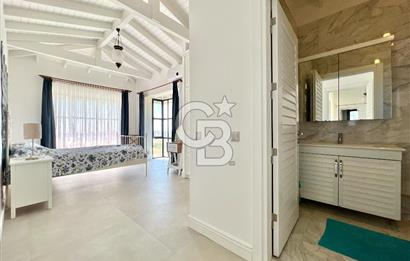 ÇEŞME OVACIK KİRALIK 4+1 DENİZ MANZARALI HAVUZLU MÜSTAKİL VİLLA