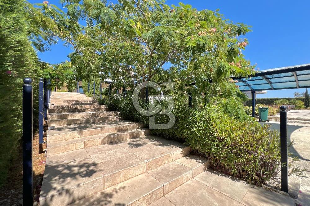 ÇEŞME OVACIK KİRALIK 4+1 DENİZ MANZARALI HAVUZLU MÜSTAKİL VİLLA