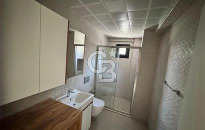 Ataşehir Merkezi Lokasyonda Kiralık Sıfır 2+1 Daire