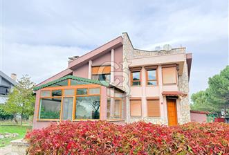 CB KİNG'DEN NAİPLİ MAHALLESİ ÇAĞDAŞKENT SİTESİ 6+1 SATILIK VİLLA