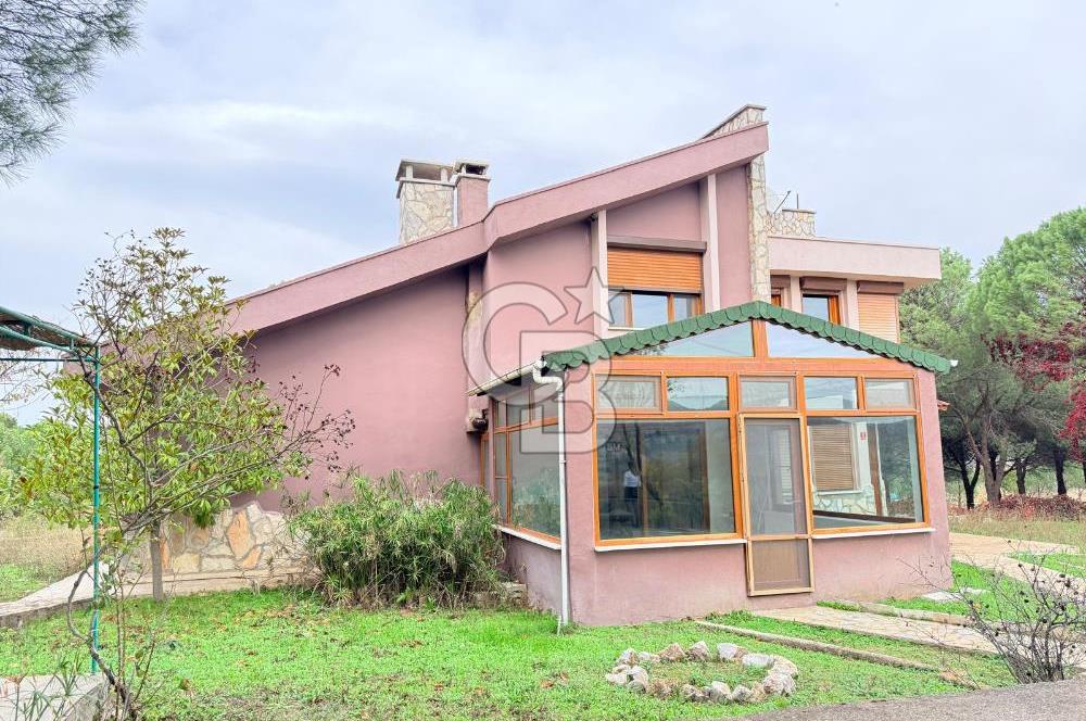 CB KİNG'DEN NAİPLİ MAHALLESİ ÇAĞDAŞKENT SİTESİ 6+1 SATILIK VİLLA