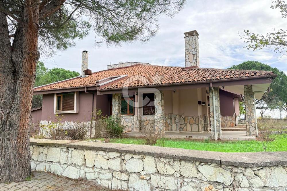 CB KİNG'DEN NAİPLİ MAHALLESİ ÇAĞDAŞKENT SİTESİ 6+1 SATILIK VİLLA