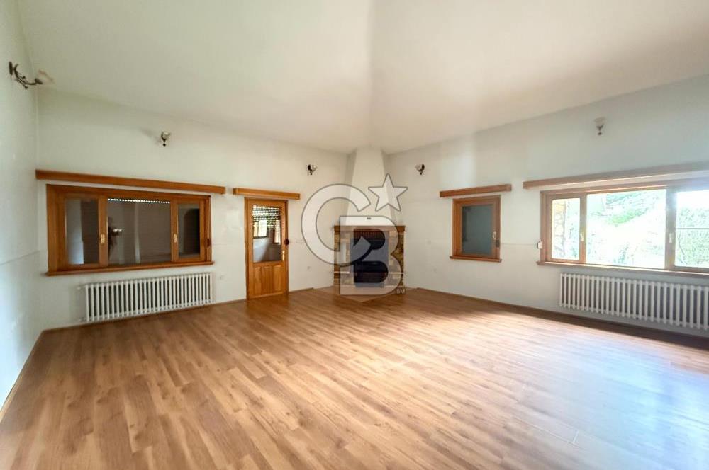 CB KİNG'DEN NAİPLİ MAHALLESİ ÇAĞDAŞKENT SİTESİ 6+1 SATILIK VİLLA