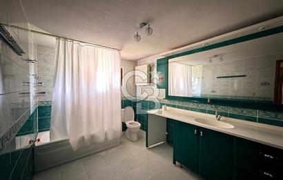 CB KİNG'DEN NAİPLİ MAHALLESİ ÇAĞDAŞKENT SİTESİ 6+1 SATILIK VİLLA