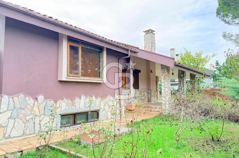 CB KİNG'DEN NAİPLİ MAHALLESİ ÇAĞDAŞKENT SİTESİ 6+1 SATILIK VİLLA