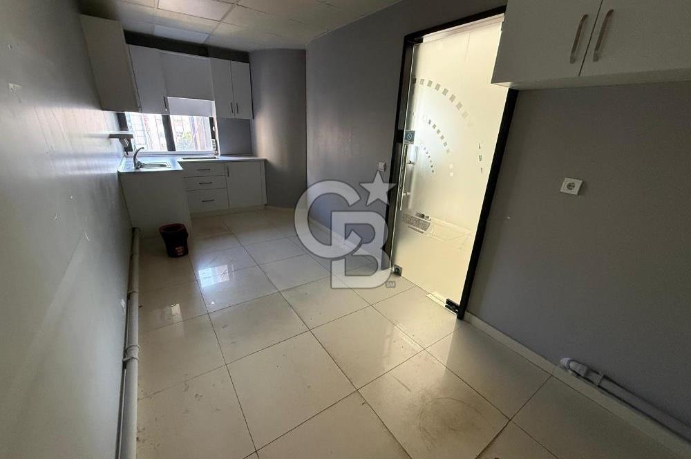 BOSTANCI KÖPRÜSÜ TABELA DEĞERİ YÜKSEK PRESTİJLİ KİRALIK OFİS