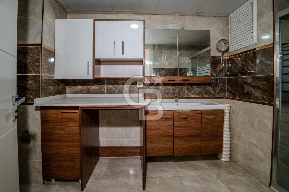 ÜÇYOL METRO ARAKAT 3+1 ÖZEL TASARIM SATILIK ÖZEL DAİRE