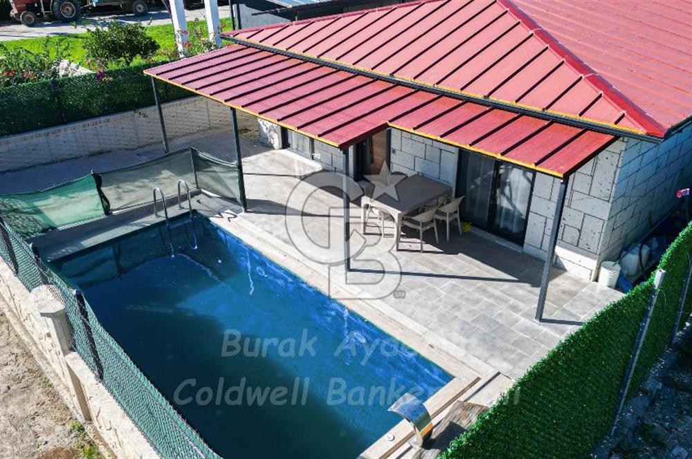 Seferihisar, Camikebir Mah. Satılık 317 m2 Kooperatif Bahçesi veTaş Evi