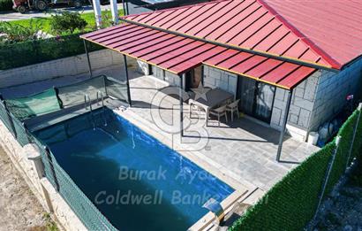 Seferihisar, Camikebir Mah. Satılık 317 m2 Kooperatif Bahçesi veTaş Evi