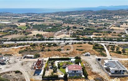 ÇEŞME OVACIK KİRALIK 4+1 DENİZ MANZARALI HAVUZLU MÜSTAKİL VİLLA