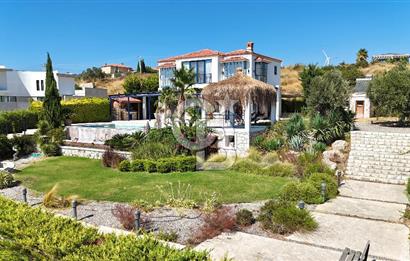 ÇEŞME OVACIK KİRALIK 4+1 DENİZ MANZARALI HAVUZLU MÜSTAKİL VİLLA
