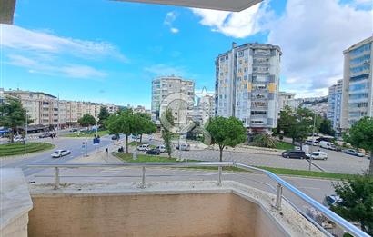 ATATÜRK BULVARINA CEPHE KİRALIK 4+1