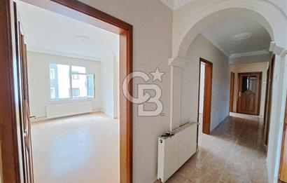 ATATÜRK BULVARINA CEPHE KİRALIK 4+1