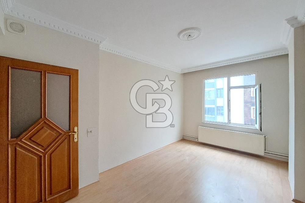 ATATÜRK BULVARINA CEPHE KİRALIK 4+1