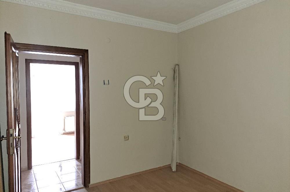 ATATÜRK BULVARINA CEPHE KİRALIK 4+1