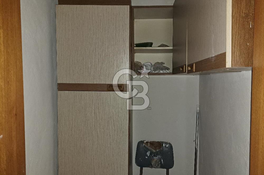 ATATÜRK BULVARINA CEPHE KİRALIK 4+1