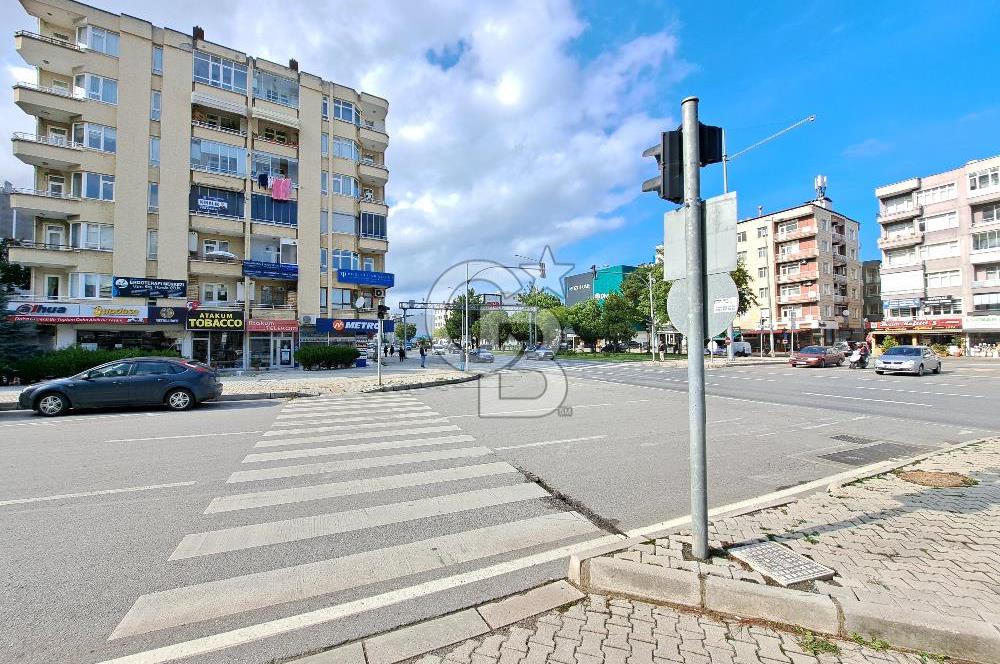 ATATÜRK BULVARINA CEPHE KİRALIK 4+1