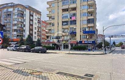 ATATÜRK BULVARINA CEPHE KİRALIK 4+1