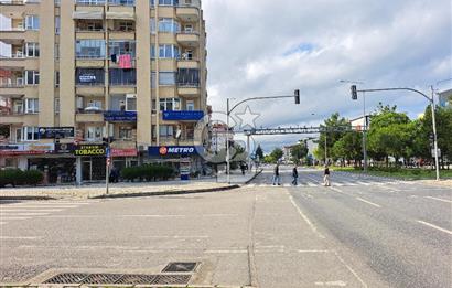 ATATÜRK BULVARINA CEPHE KİRALIK 4+1