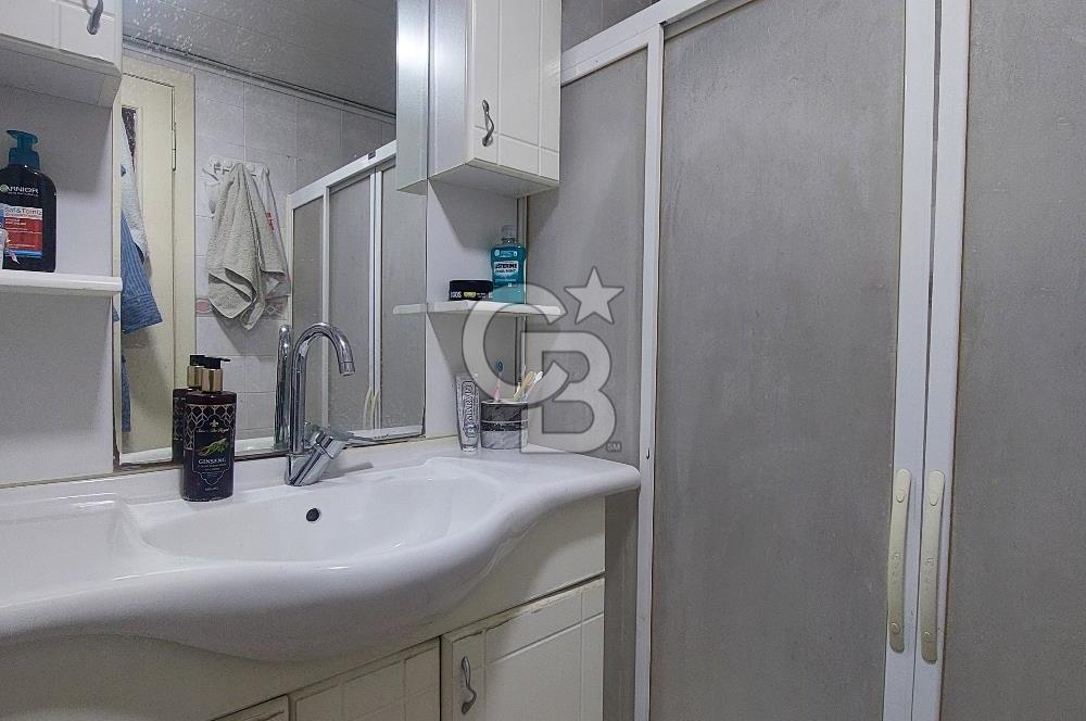 Karşıyaka Goncalar Mh. Satılık 3+1 Arakat Boş Ferah Daire