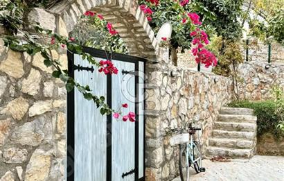 Eski Datça'da Satılık Müstakil Taş Villa