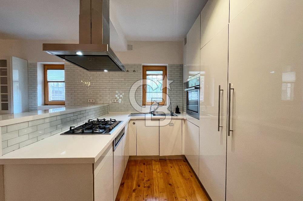 Eski Datça'da Satılık Müstakil Taş Villa